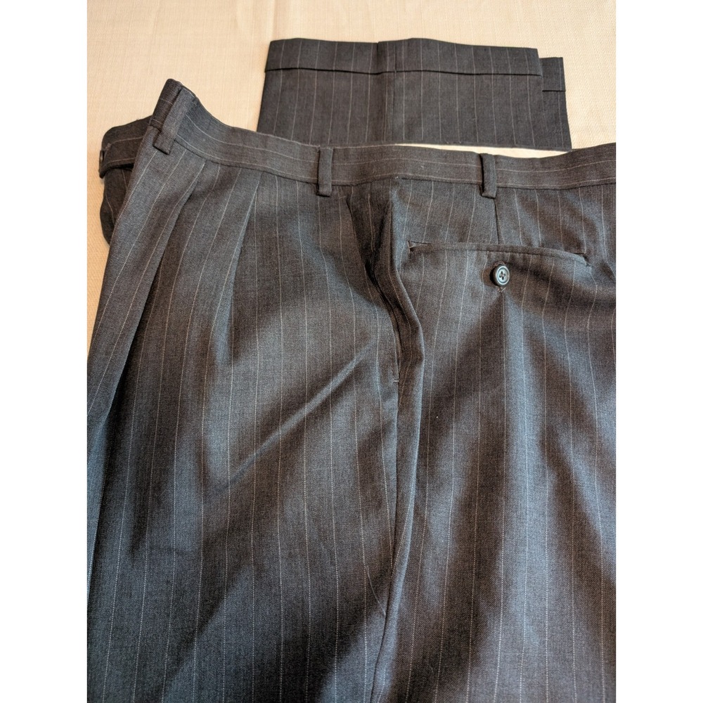 Chaps 100% Wool Dress Pants Men's 40x32 Gray Pinstripe Slacks